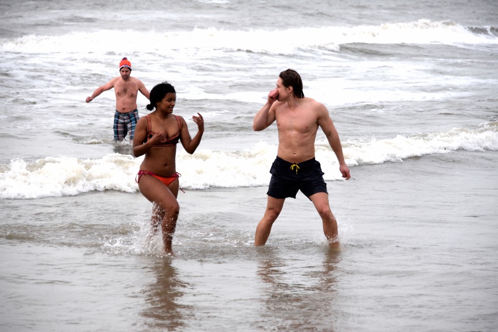 ../Images/Nieuwjaarsduik Nederzandt 2018 116.jpg